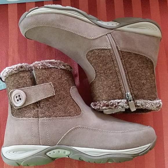 Easy Spirit Excel Cold Weather Booties. Water Resistant, Suede Zip- Up 8W. - Picture 11 of 16